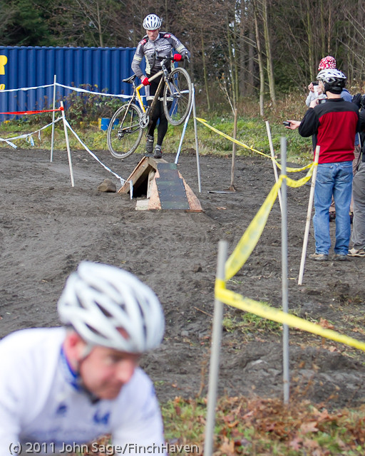 0070 Thriller Cross 2011 121711